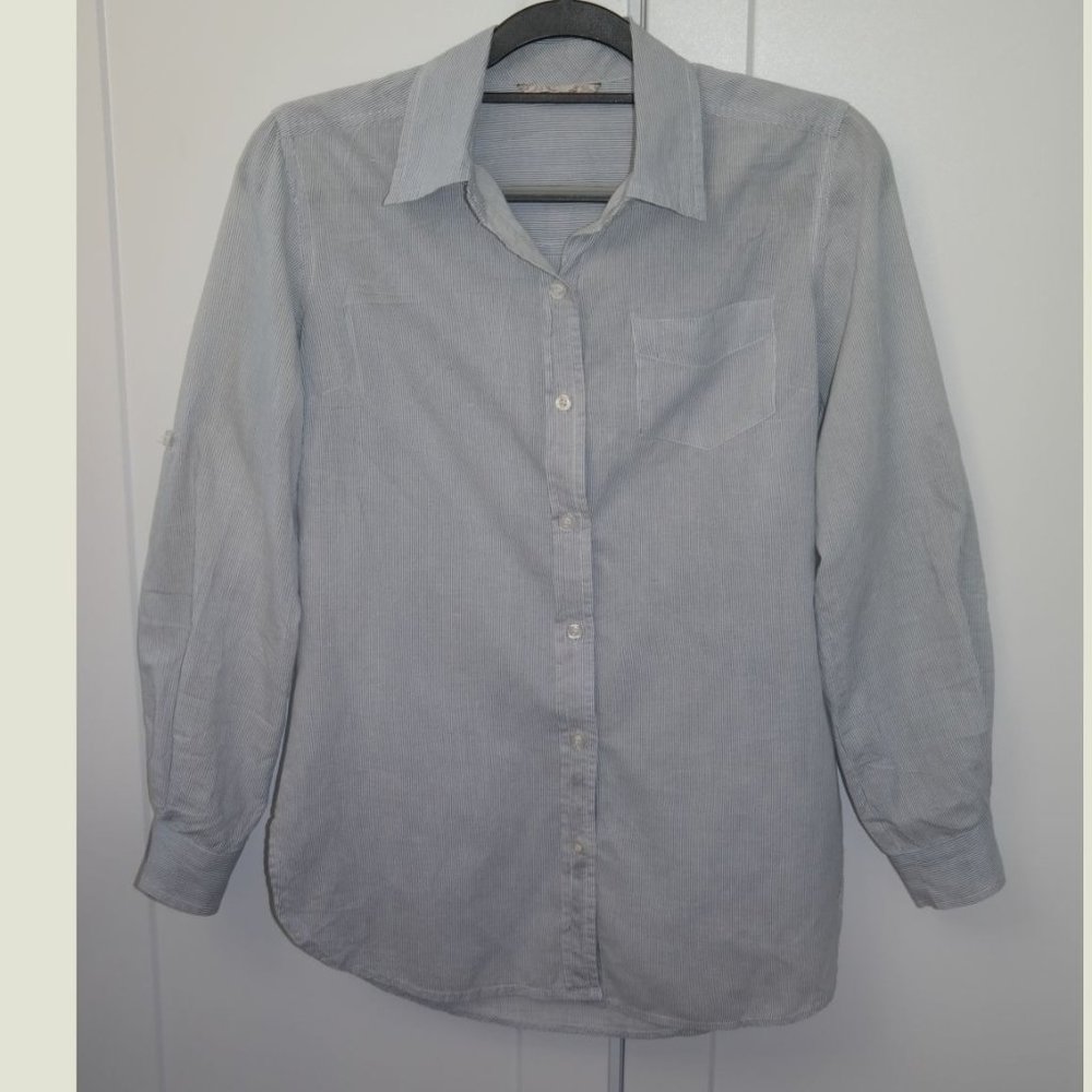 Women's Small Blue and White Stripped Tabbed Sleeved Button Down